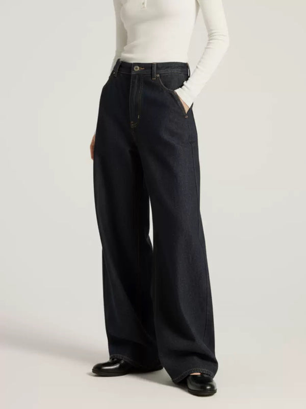 Minimalist Wide-Leg Jeans